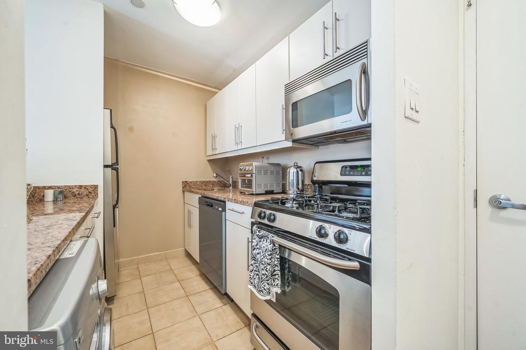 219 S 18TH STREET 29 1522