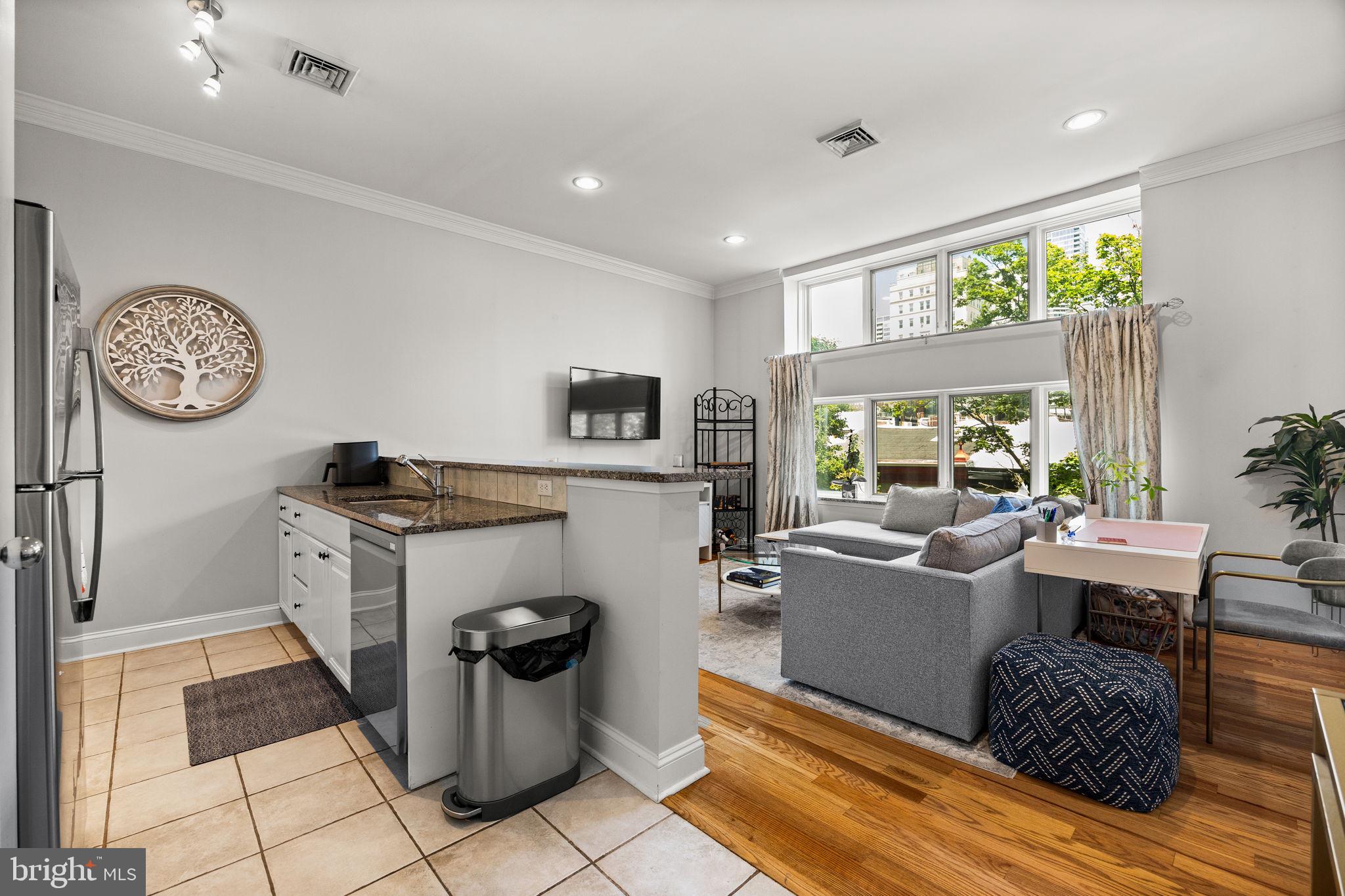 415 S 19TH STREET 3D