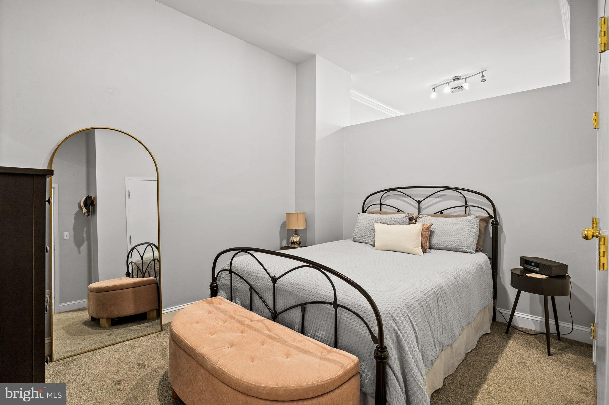 415 S 19TH STREET 3D