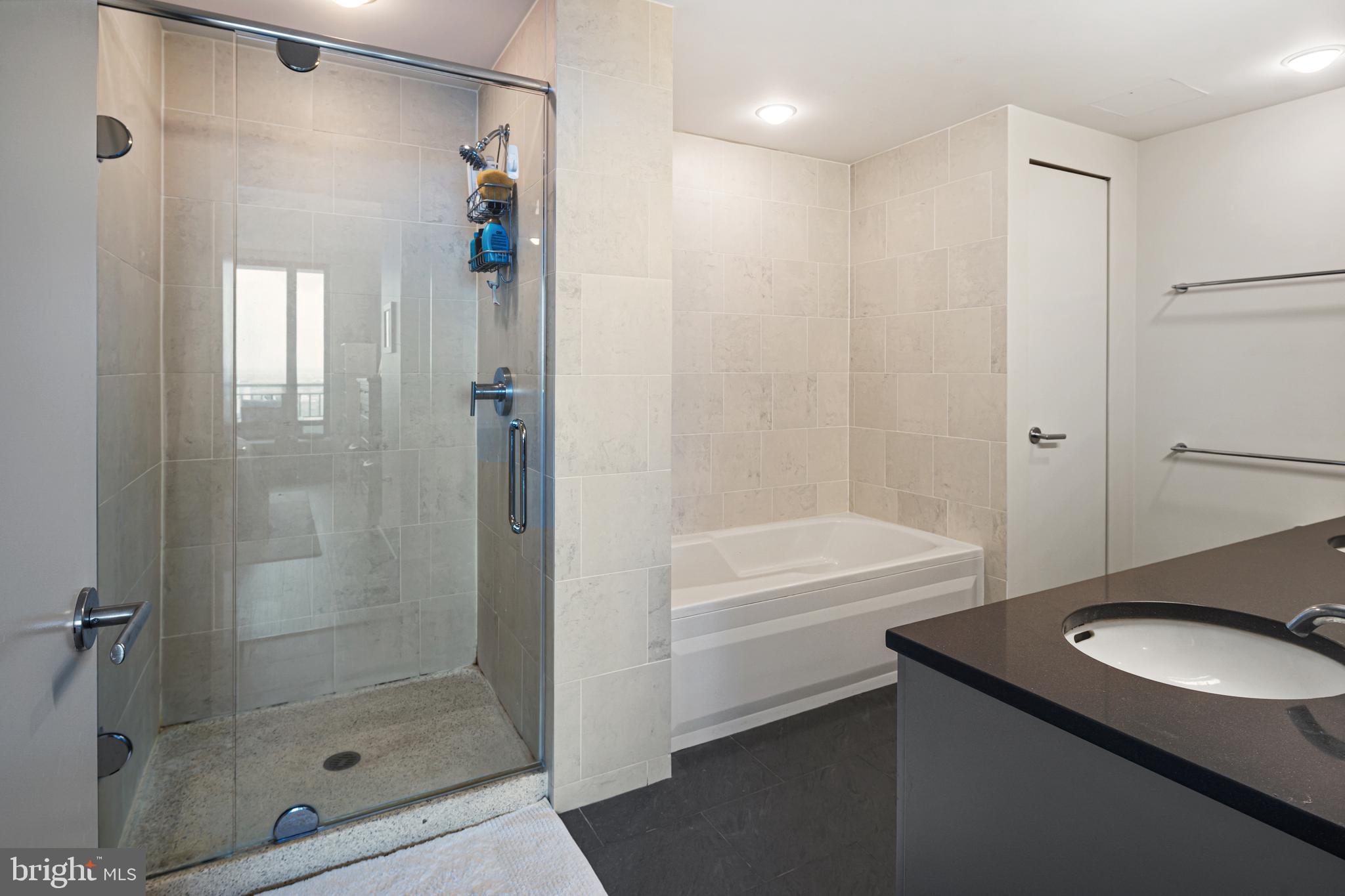 2101 Market St #2801