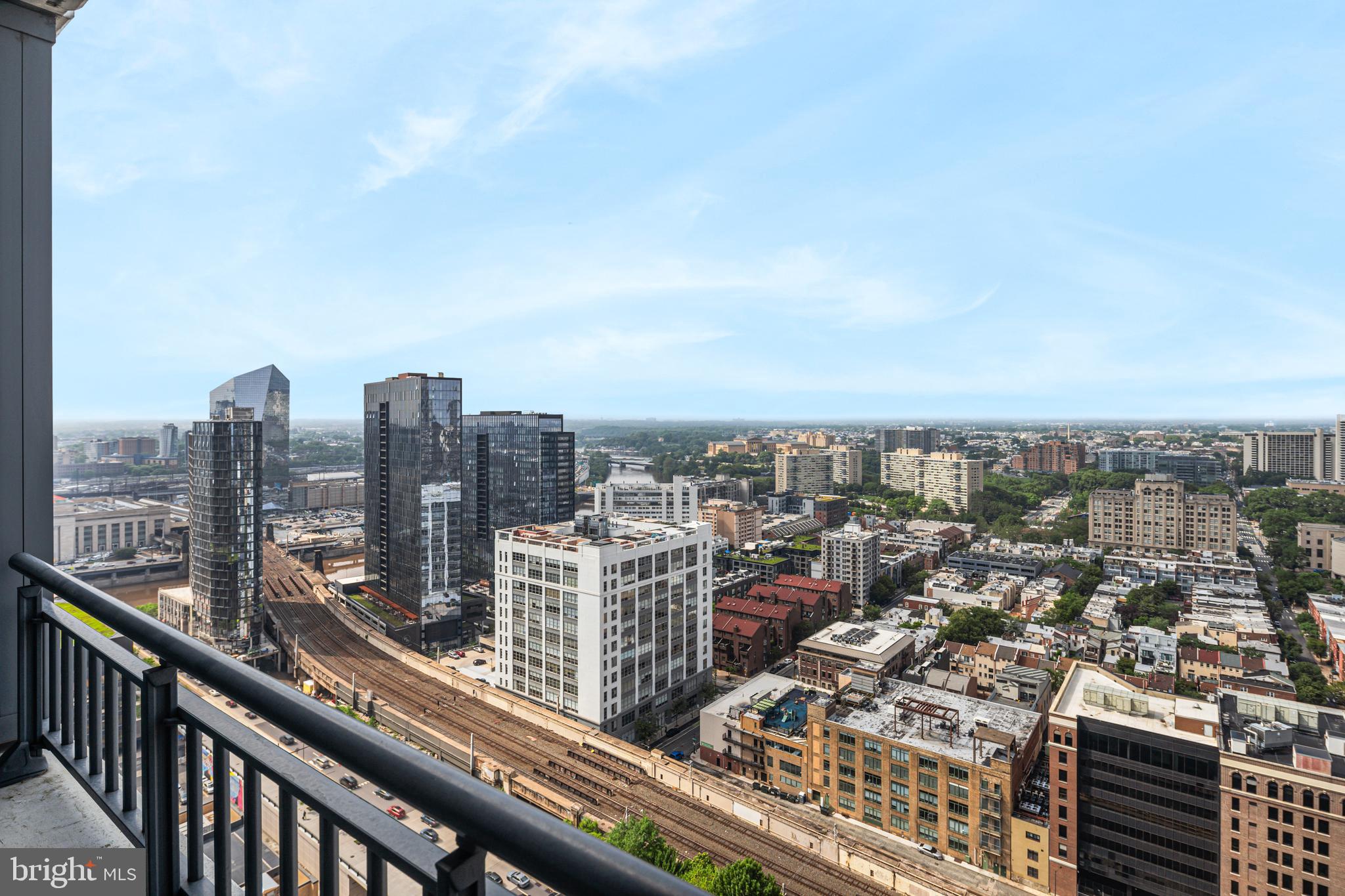 2101 Market St #2801