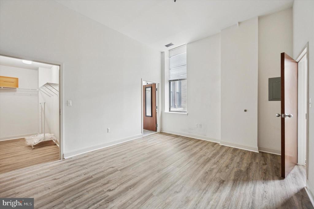 1001 CHESTNUT STREET 13 904W