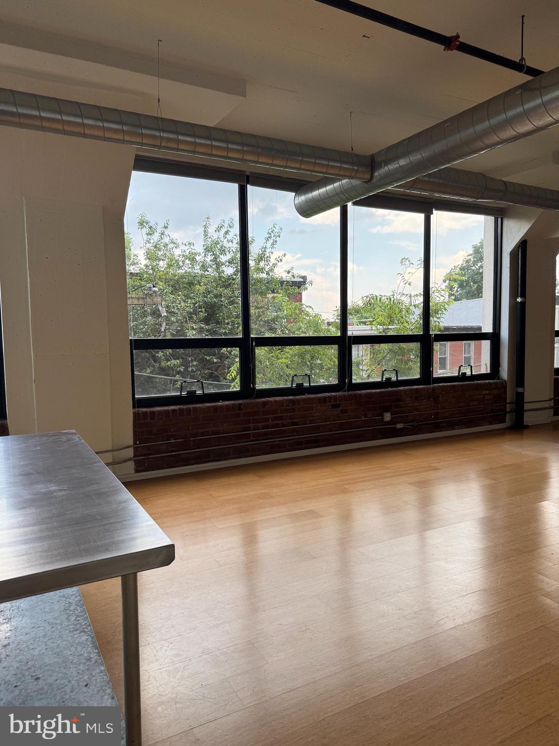 1714 MEMPHIS ST #212