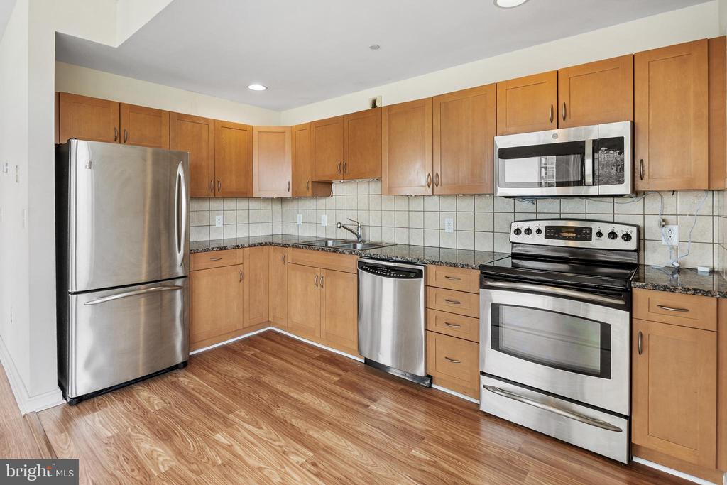 901 N Penn St #P506
