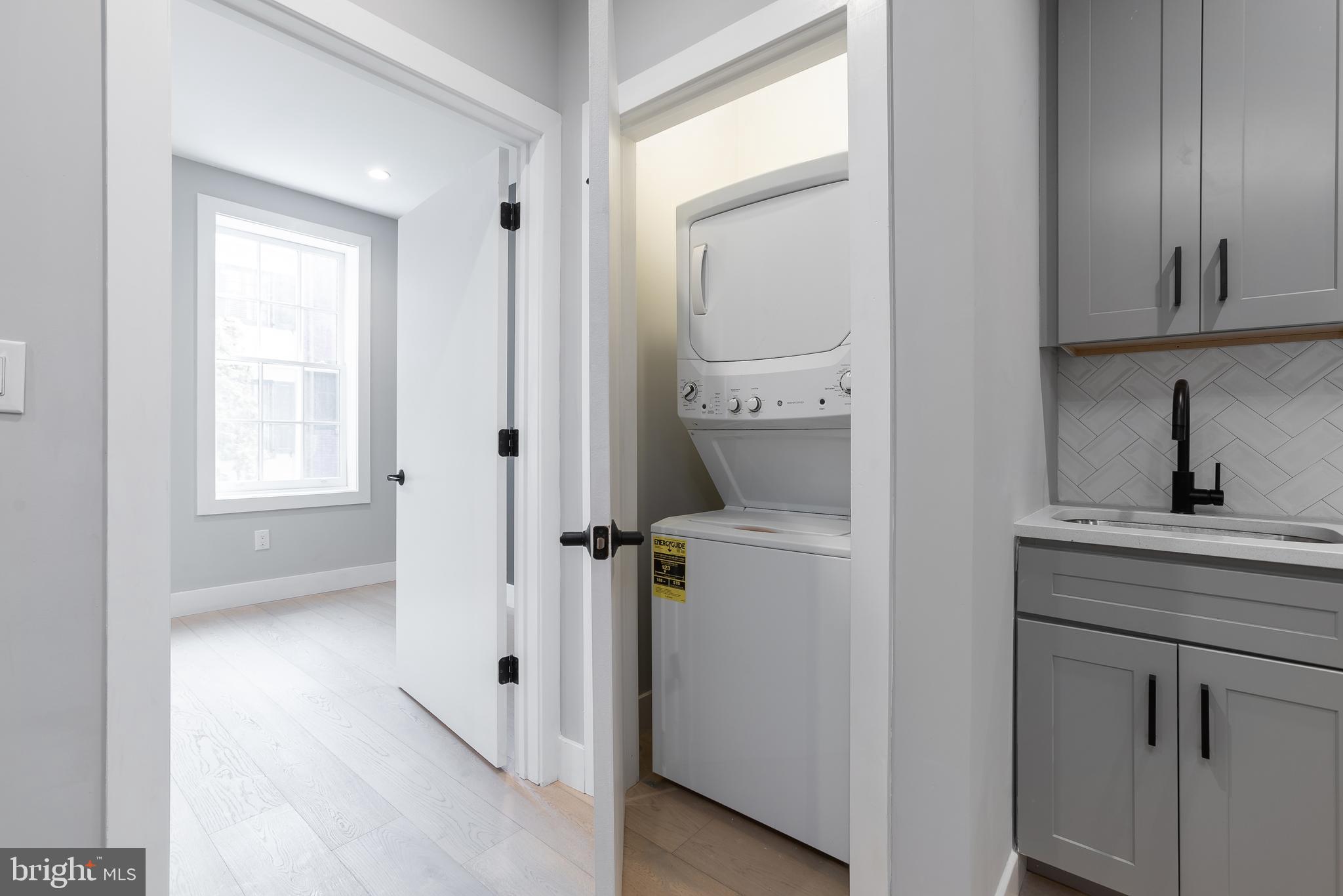 1707 RITTENHOUSE SQUARE 1F