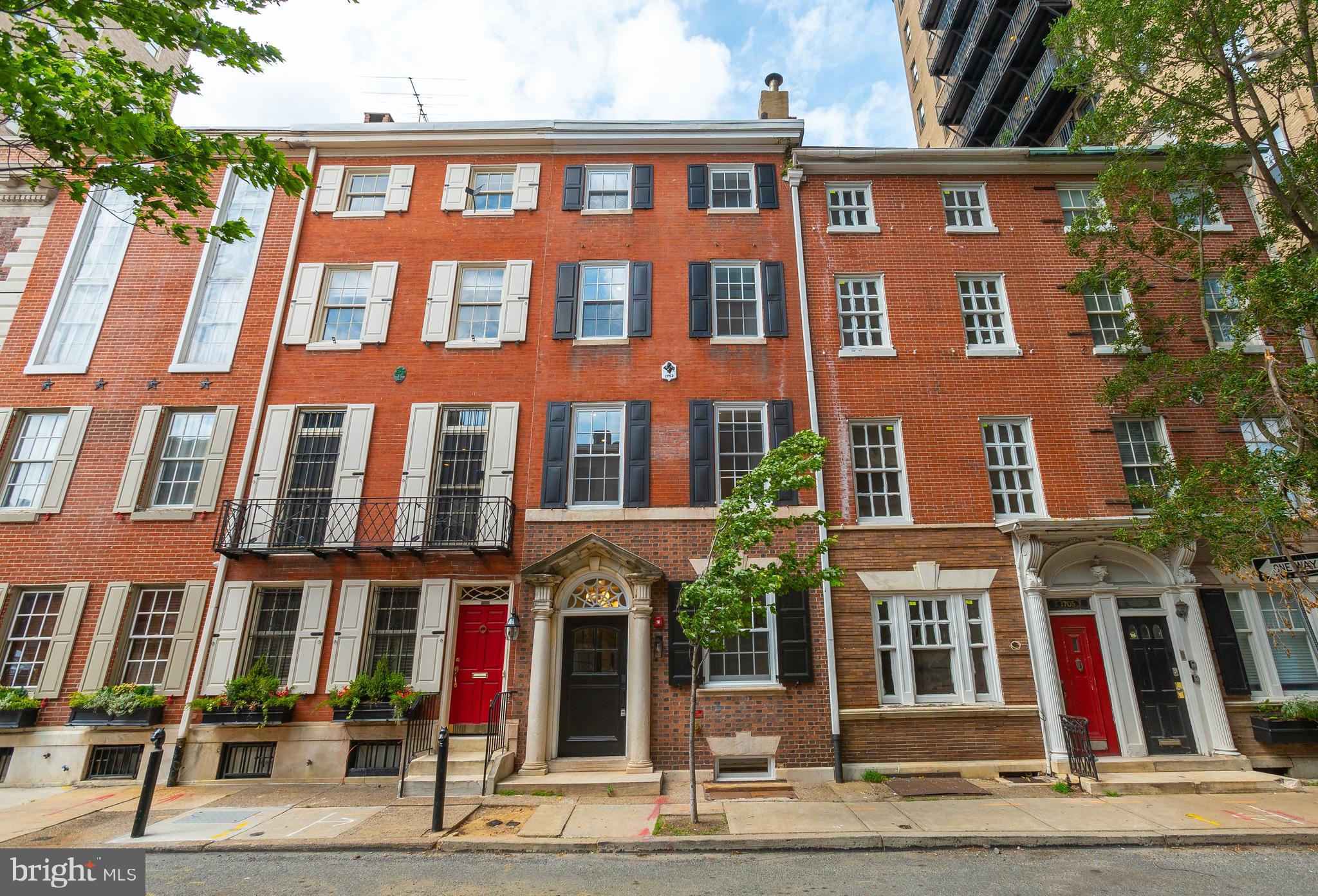 1707 RITTENHOUSE SQUARE 1F