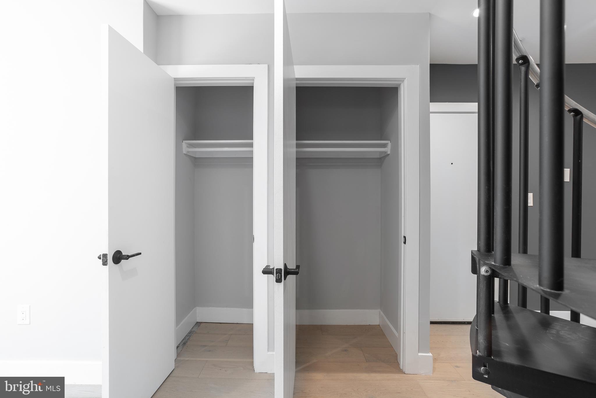 1707 RITTENHOUSE SQUARE 1F