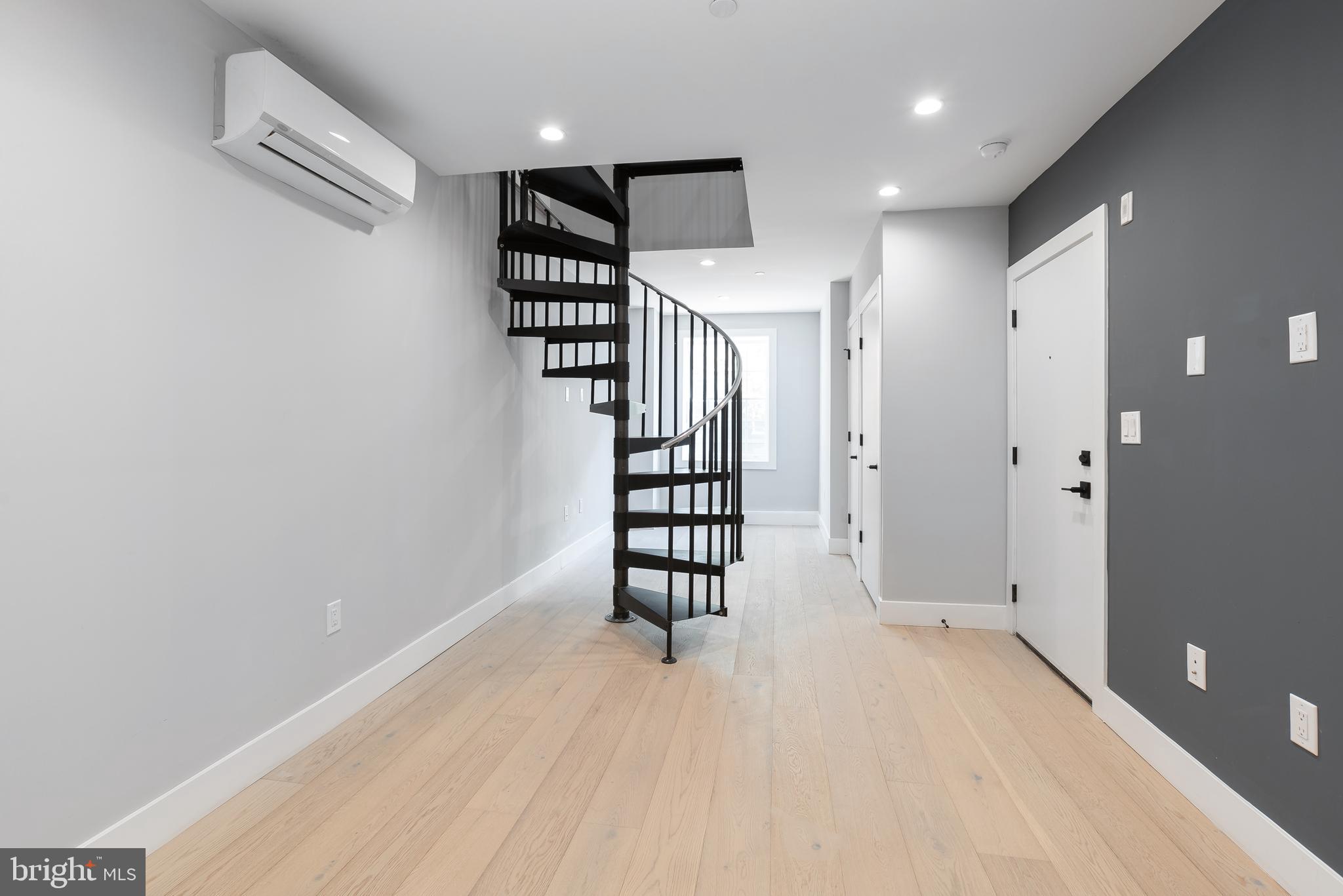 1707 RITTENHOUSE SQUARE 1F