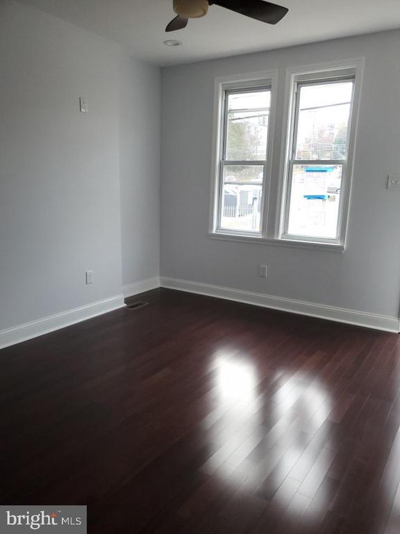 411 SHURS LANE
