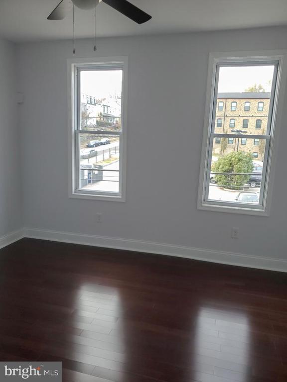 411 SHURS LANE