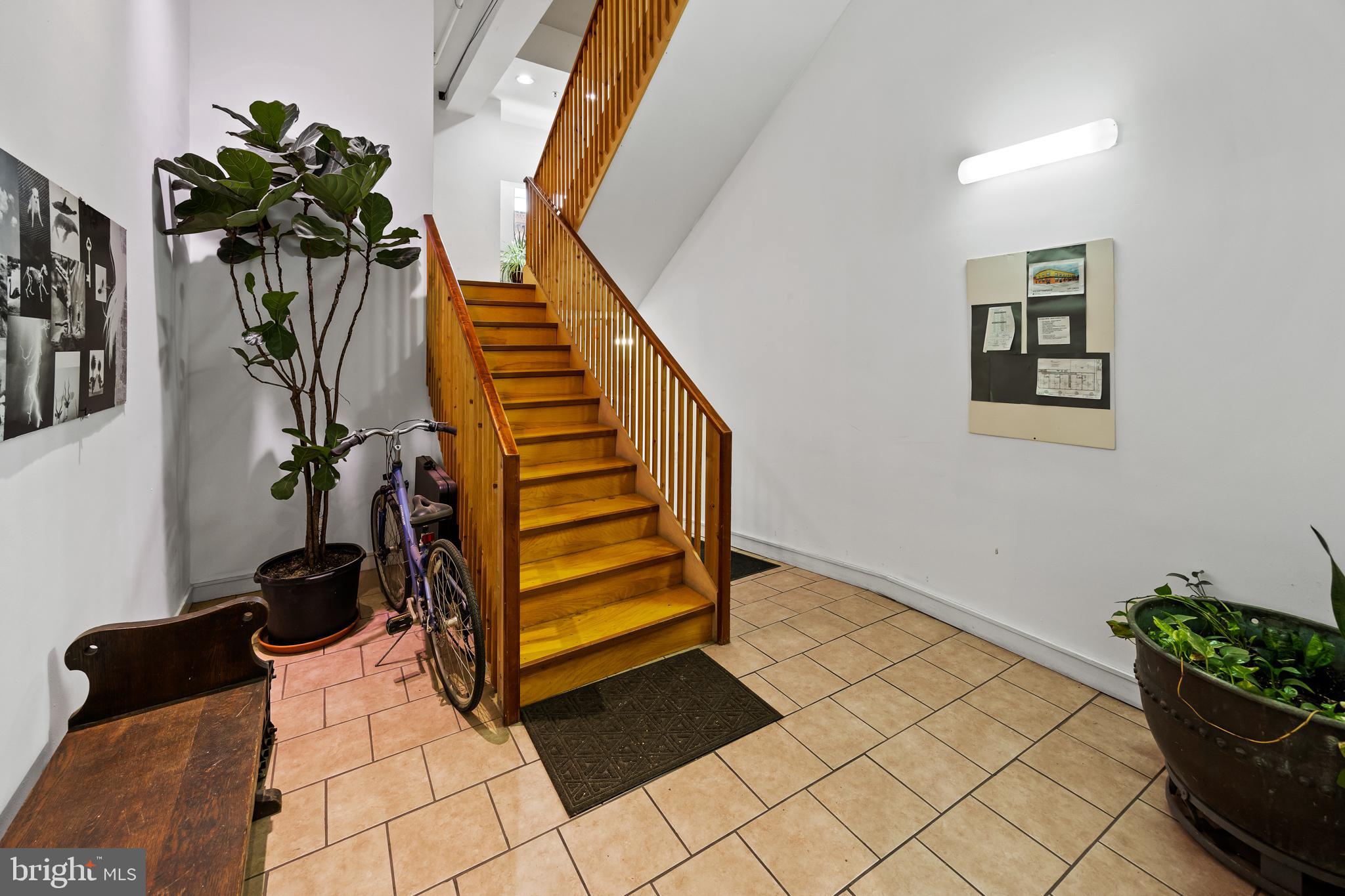 3132 E THOMPSON STREET 48 2A