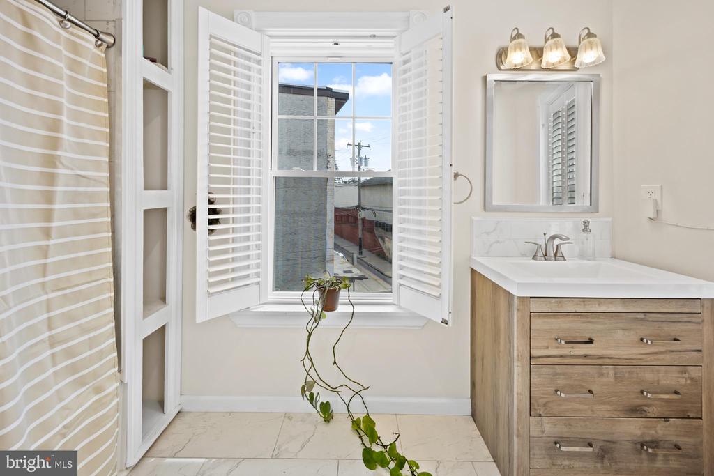 131 CARSON STREET