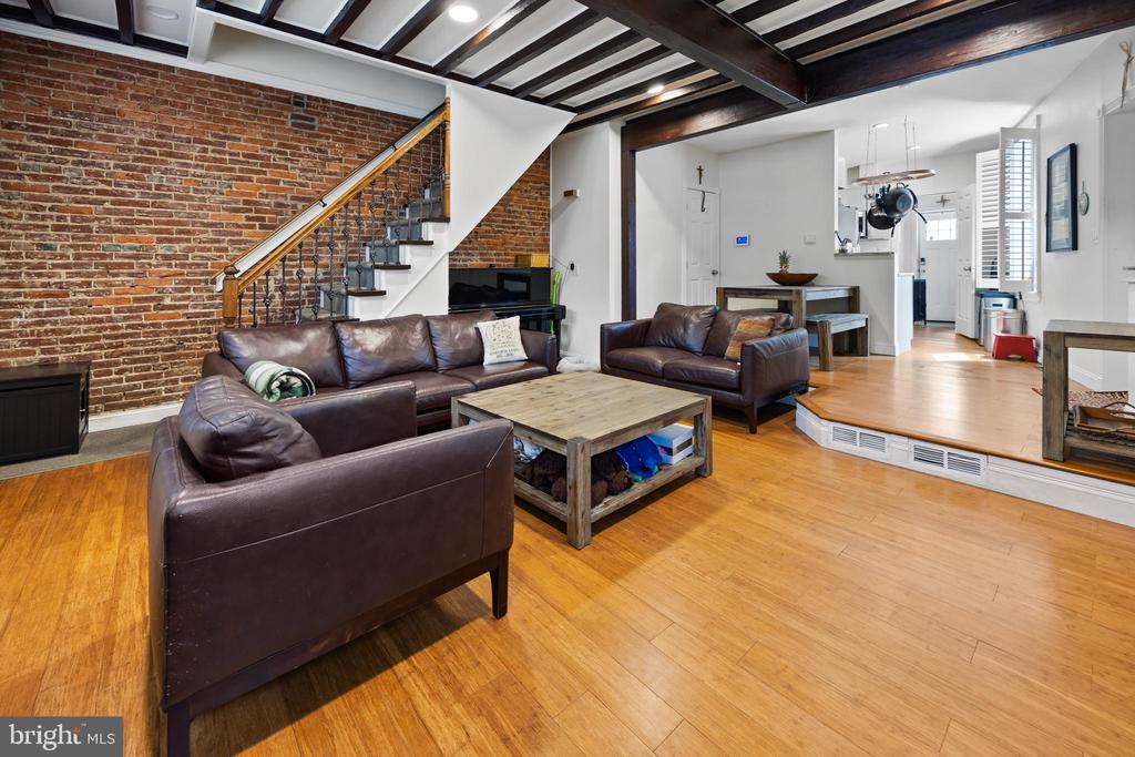 131 CARSON STREET