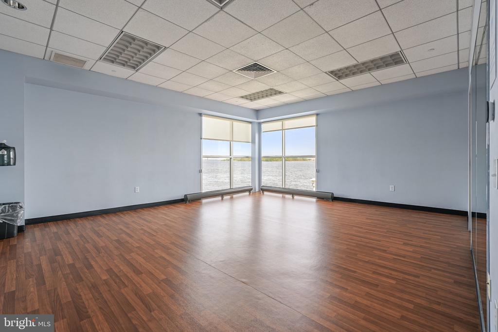 901 N PENN STREET F305