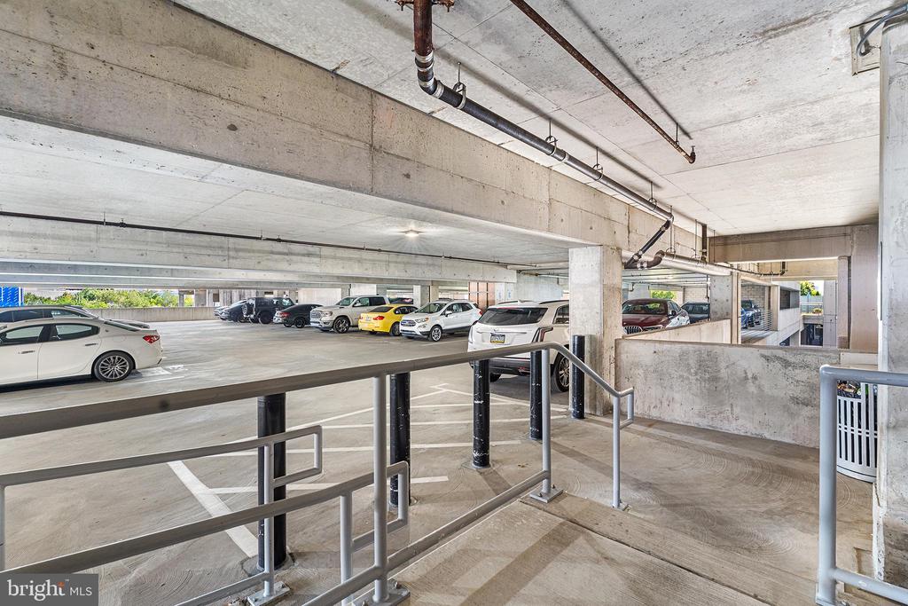 901 N PENN STREET F305