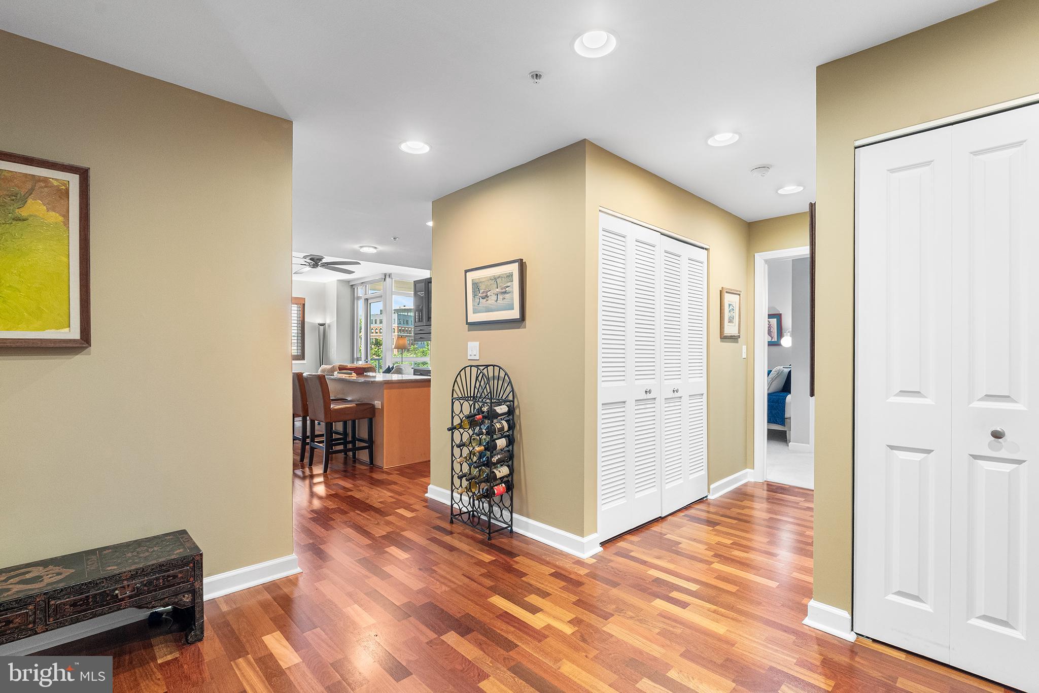 901 N PENN STREET F305