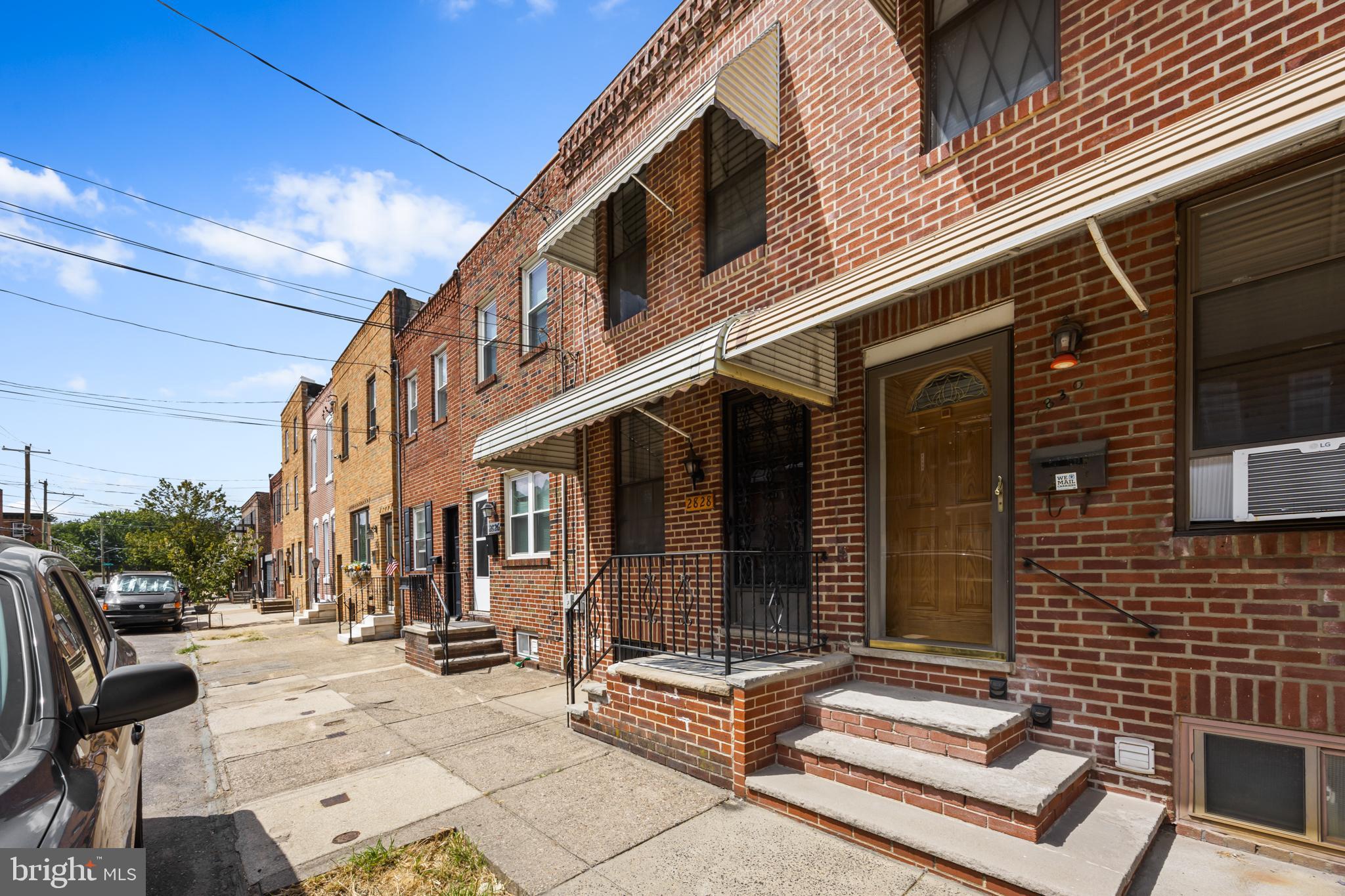 2828 ALMOND STREET