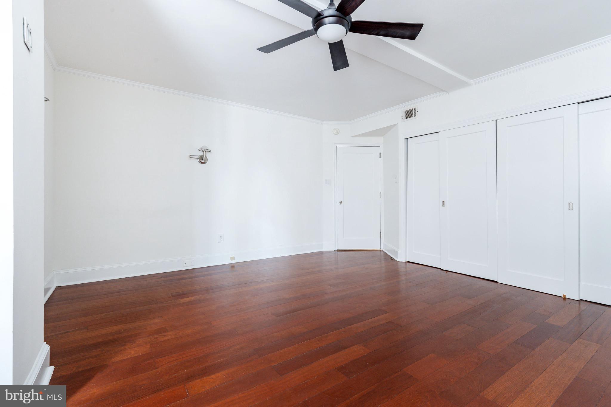 1901 WALNUT STREET 5E