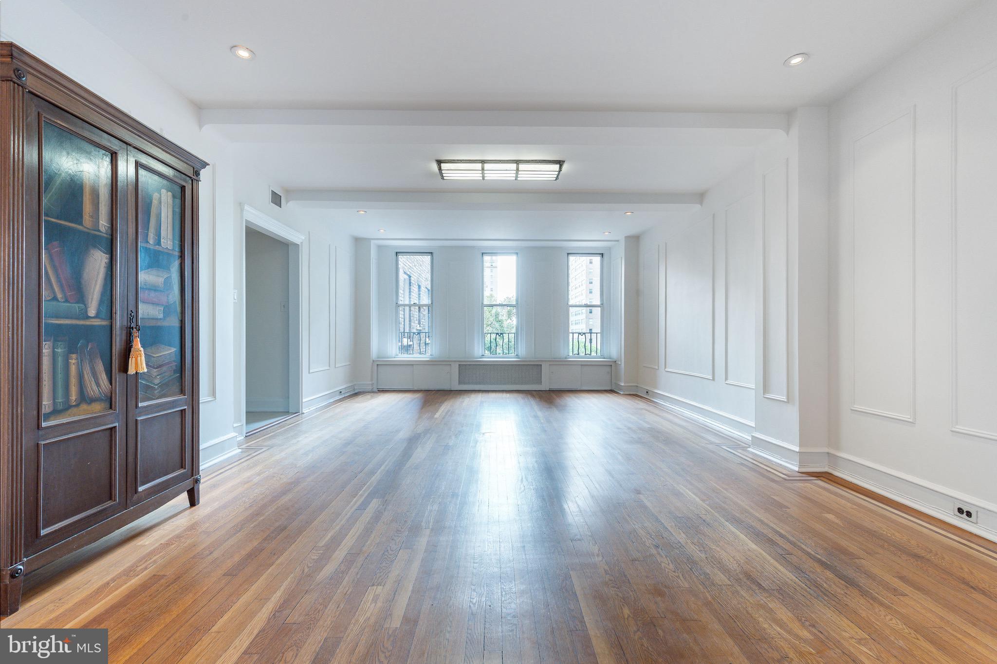 1901 WALNUT STREET 5E