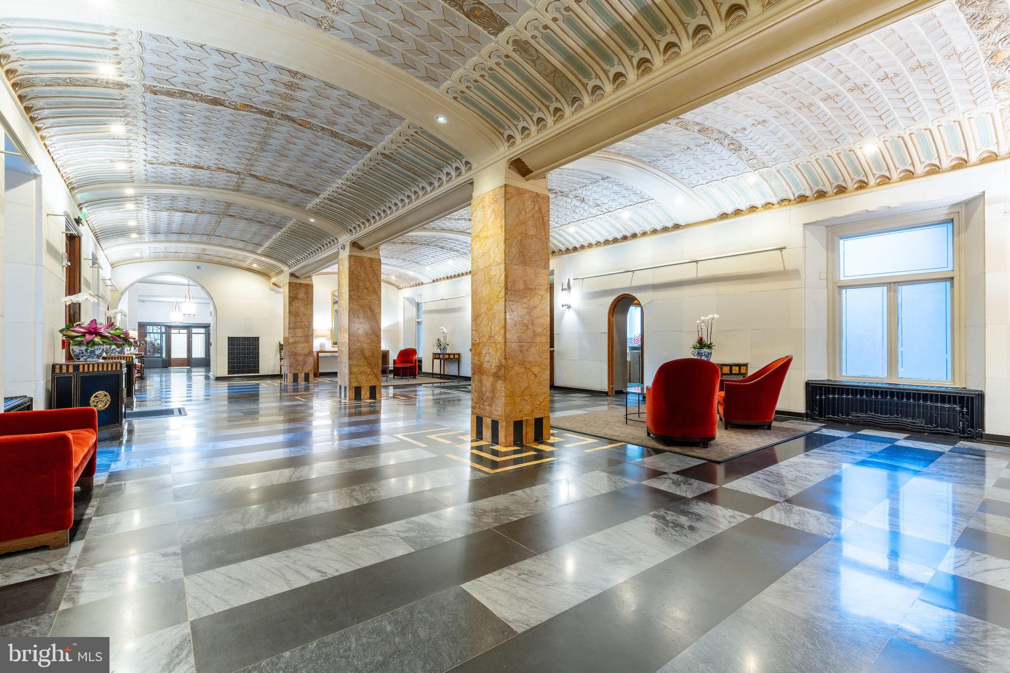 1901 WALNUT STREET 5E