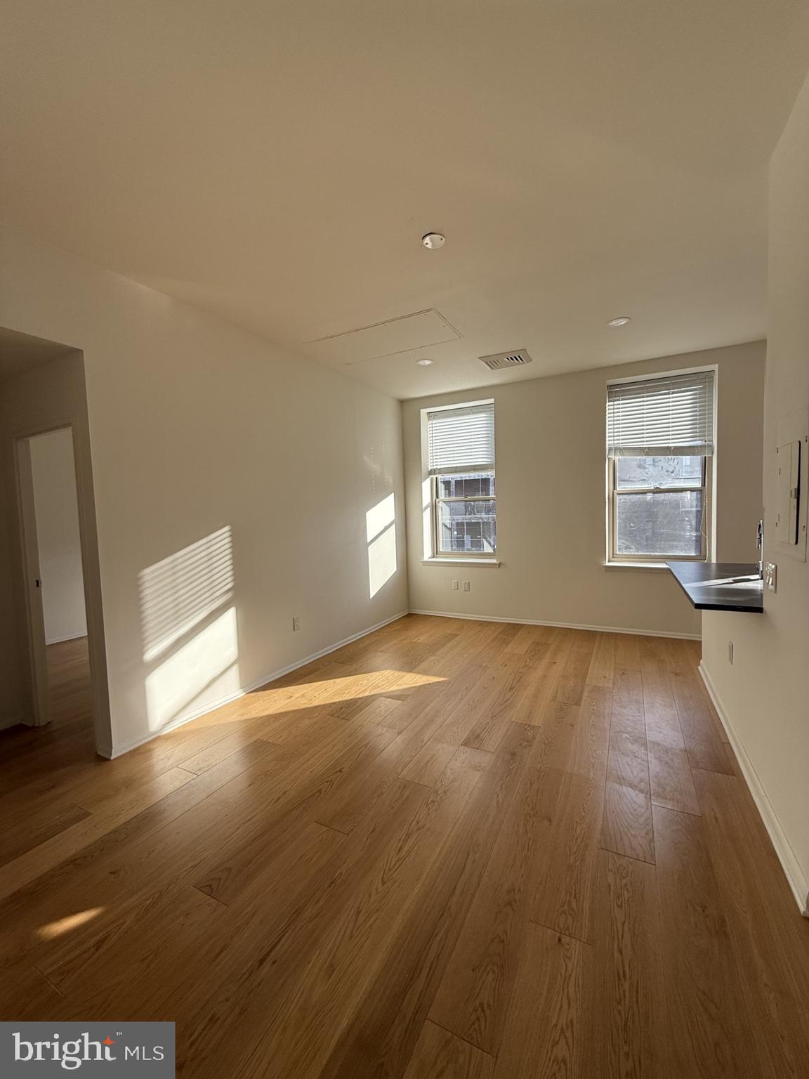 261-269 S 9TH STREET 504