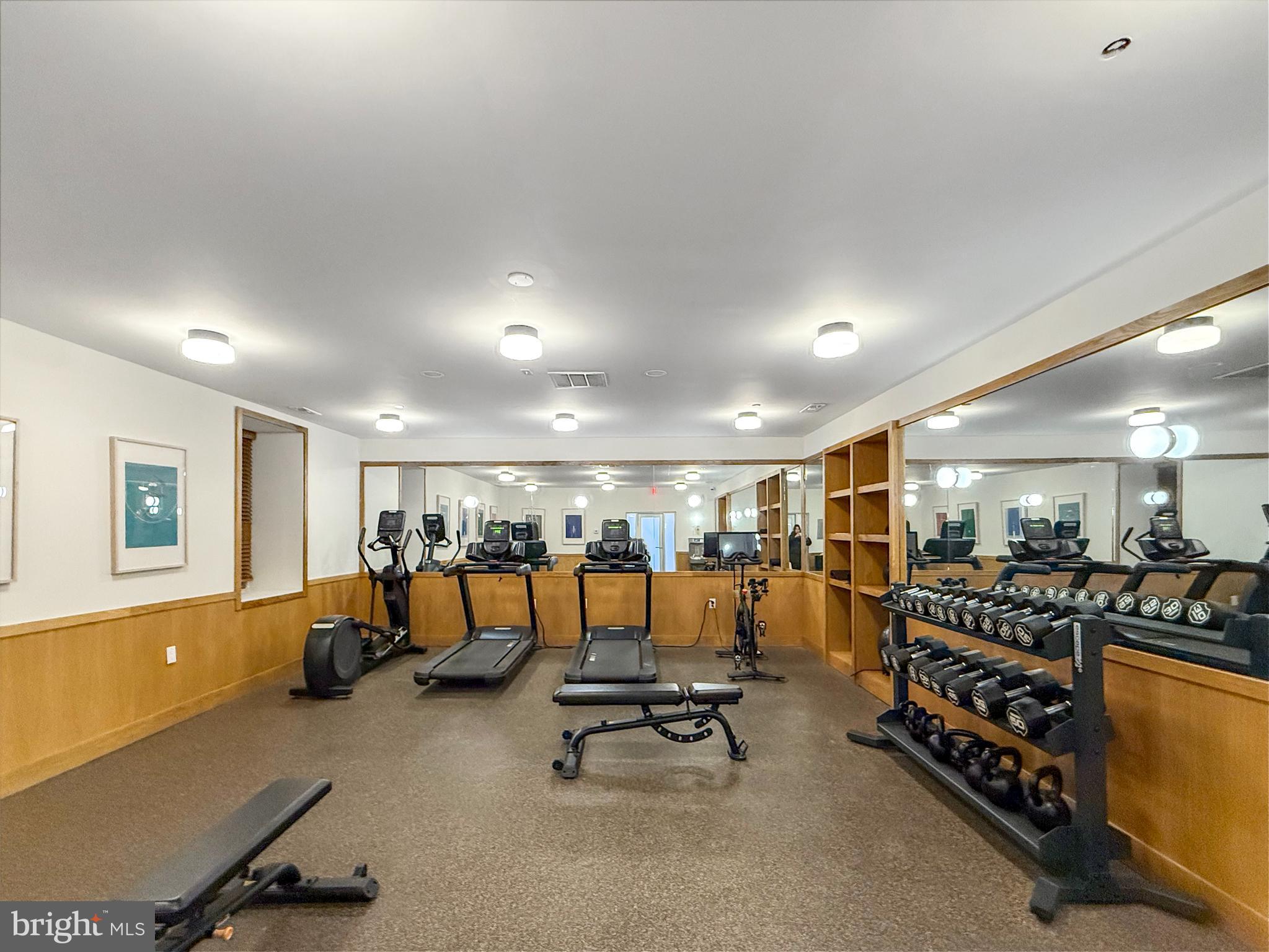 261-269 S 9TH STREET 504