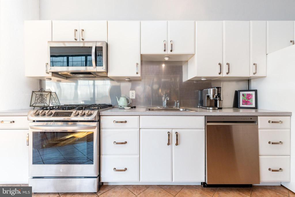 314 N 12TH STREET 22 607