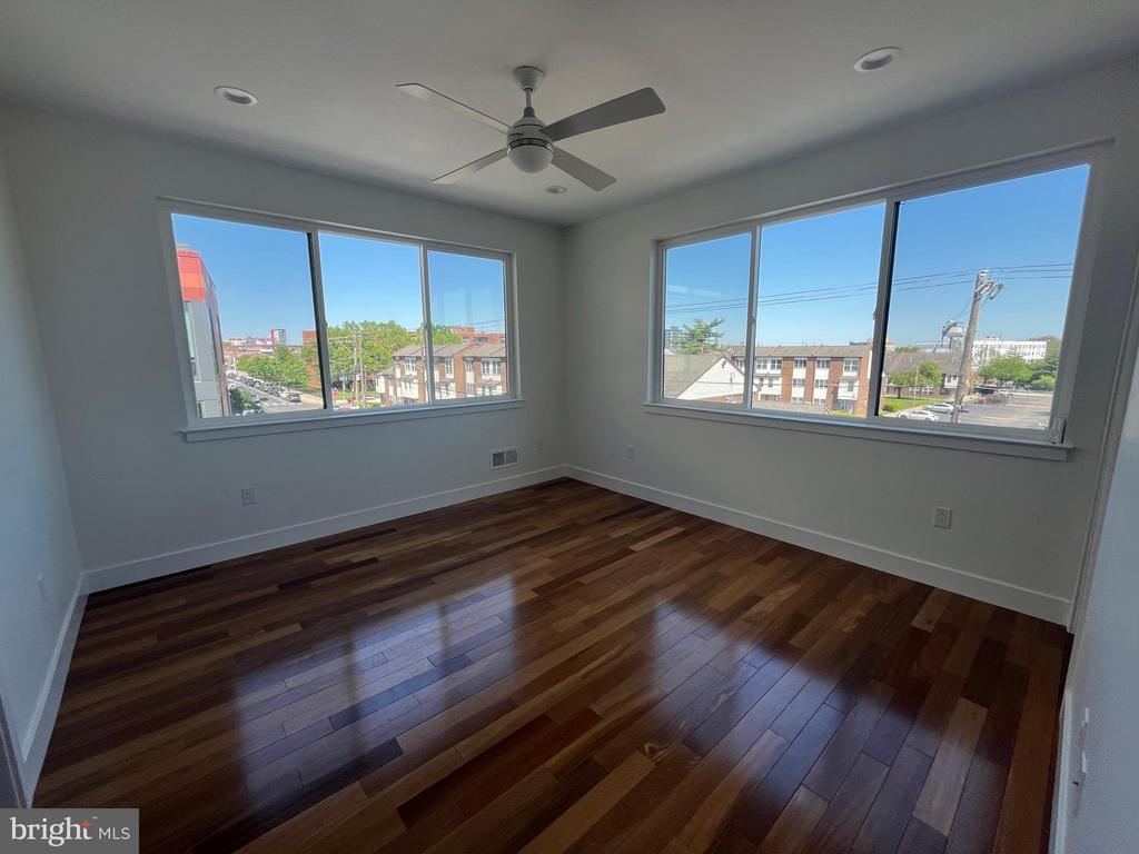 678 N 13TH STREET