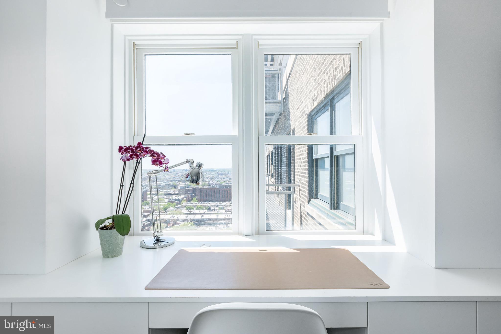 1830 RITTENHOUSE SQUARE R17B