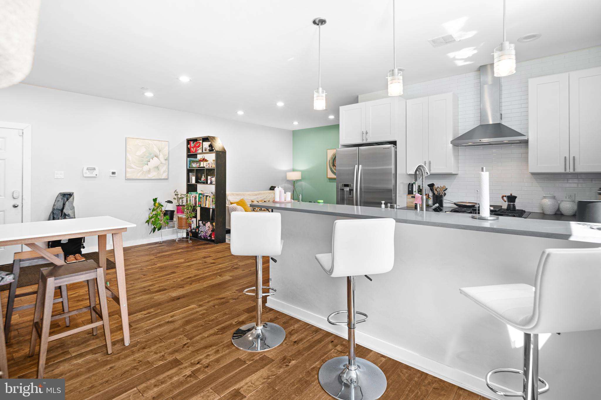 1227 N FRANKLIN STREET 1