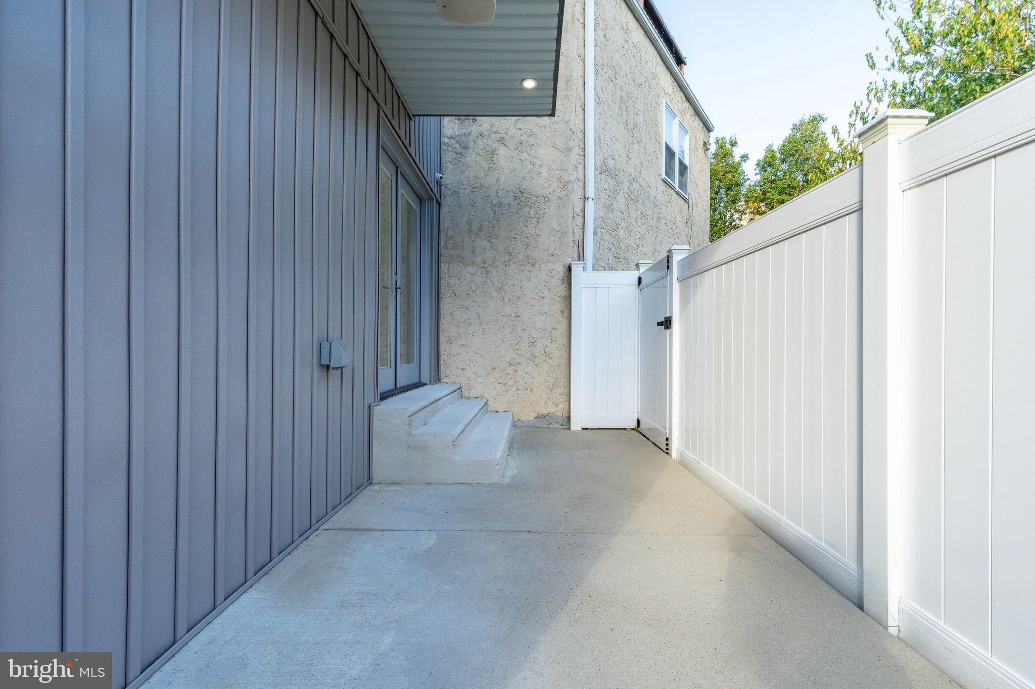 939 NEW MARKET STREET