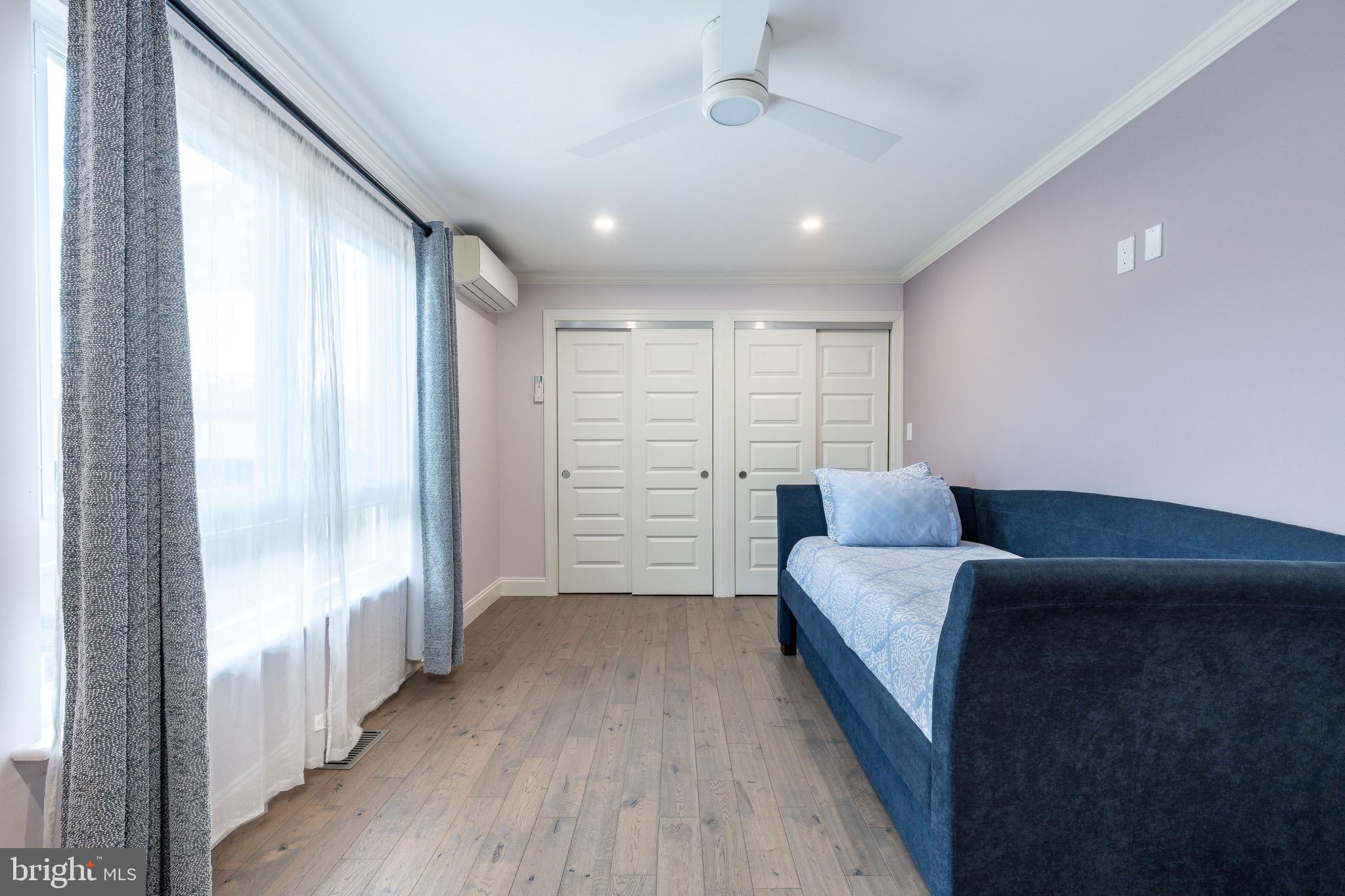 939 NEW MARKET STREET