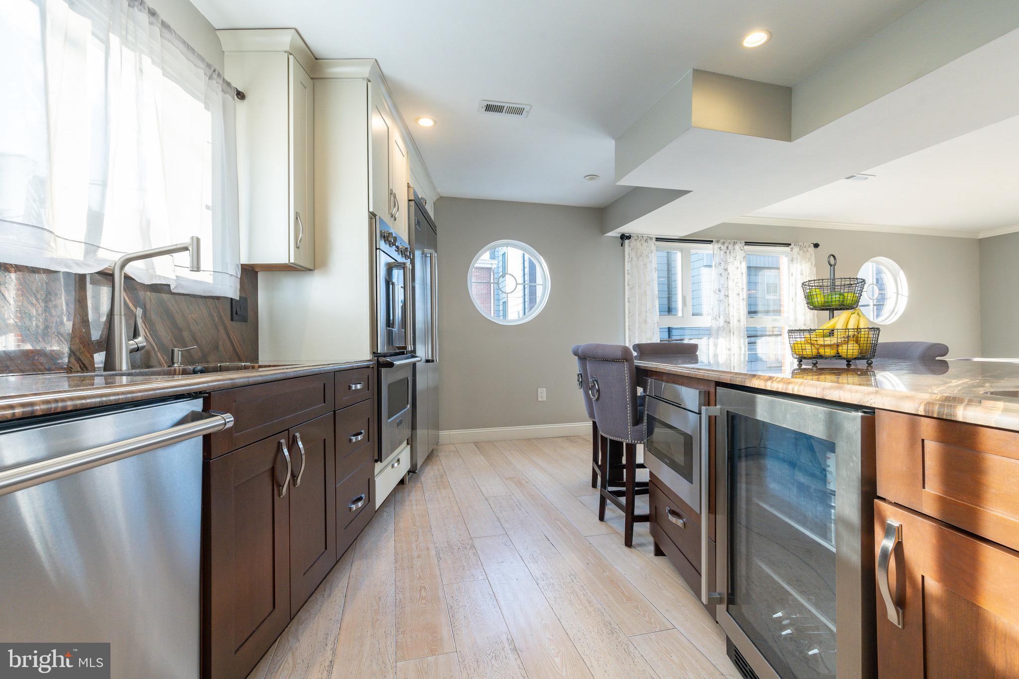 939 NEW MARKET STREET