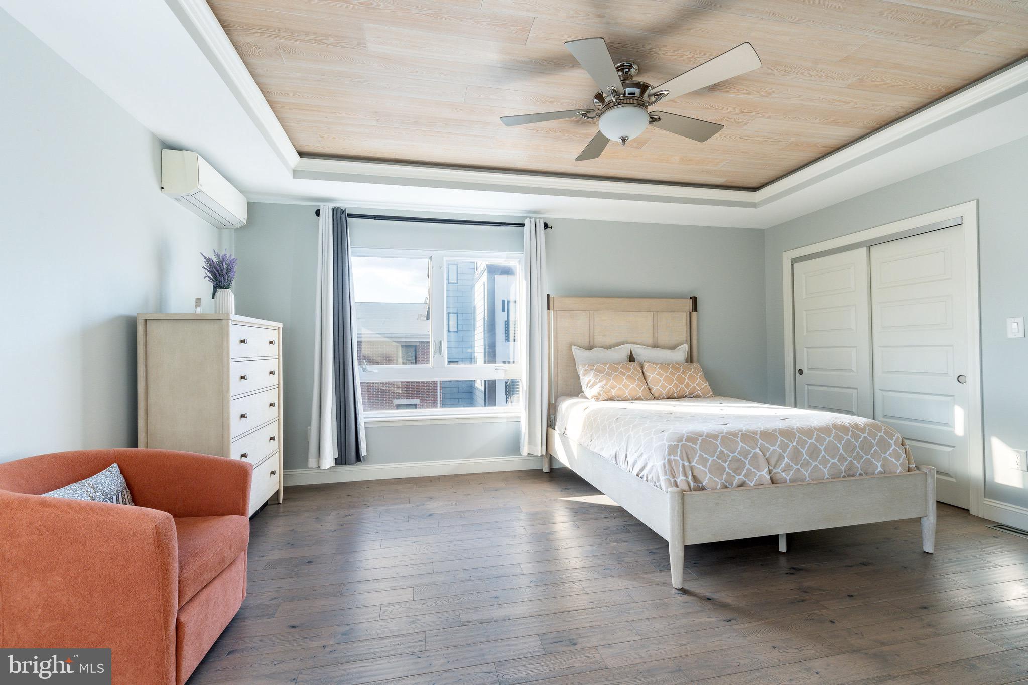 939 NEW MARKET STREET