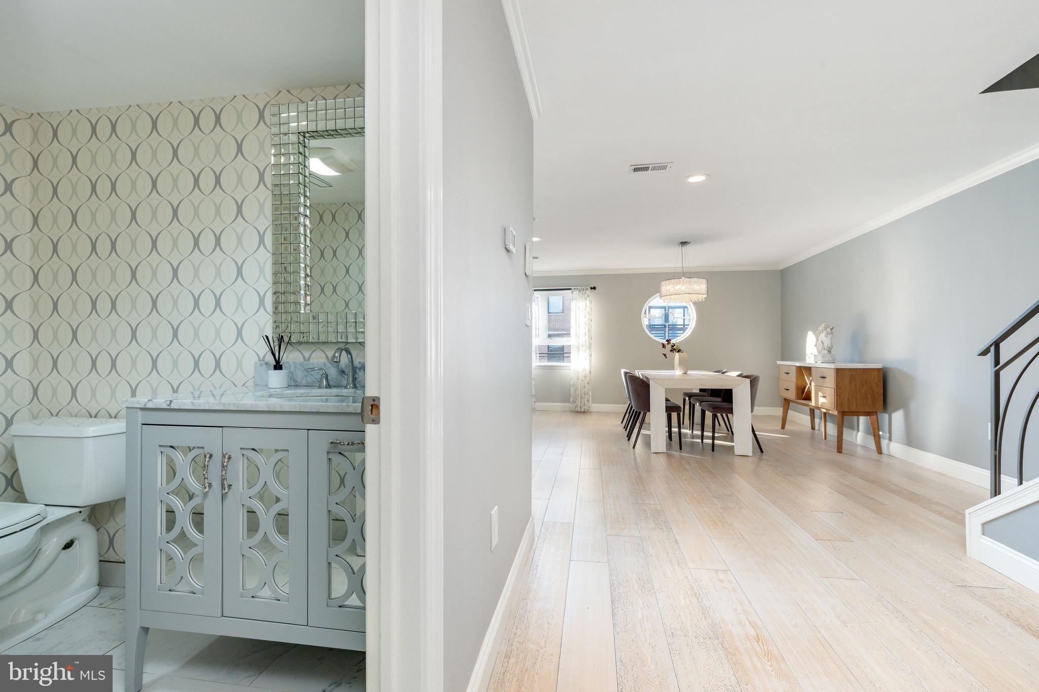 939 NEW MARKET STREET