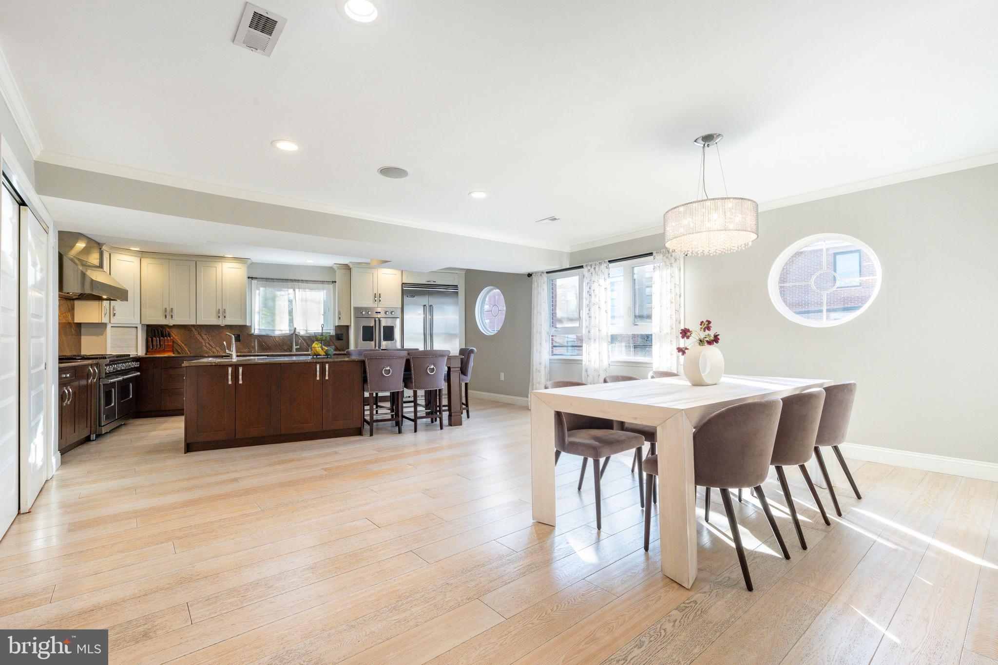 939 NEW MARKET STREET