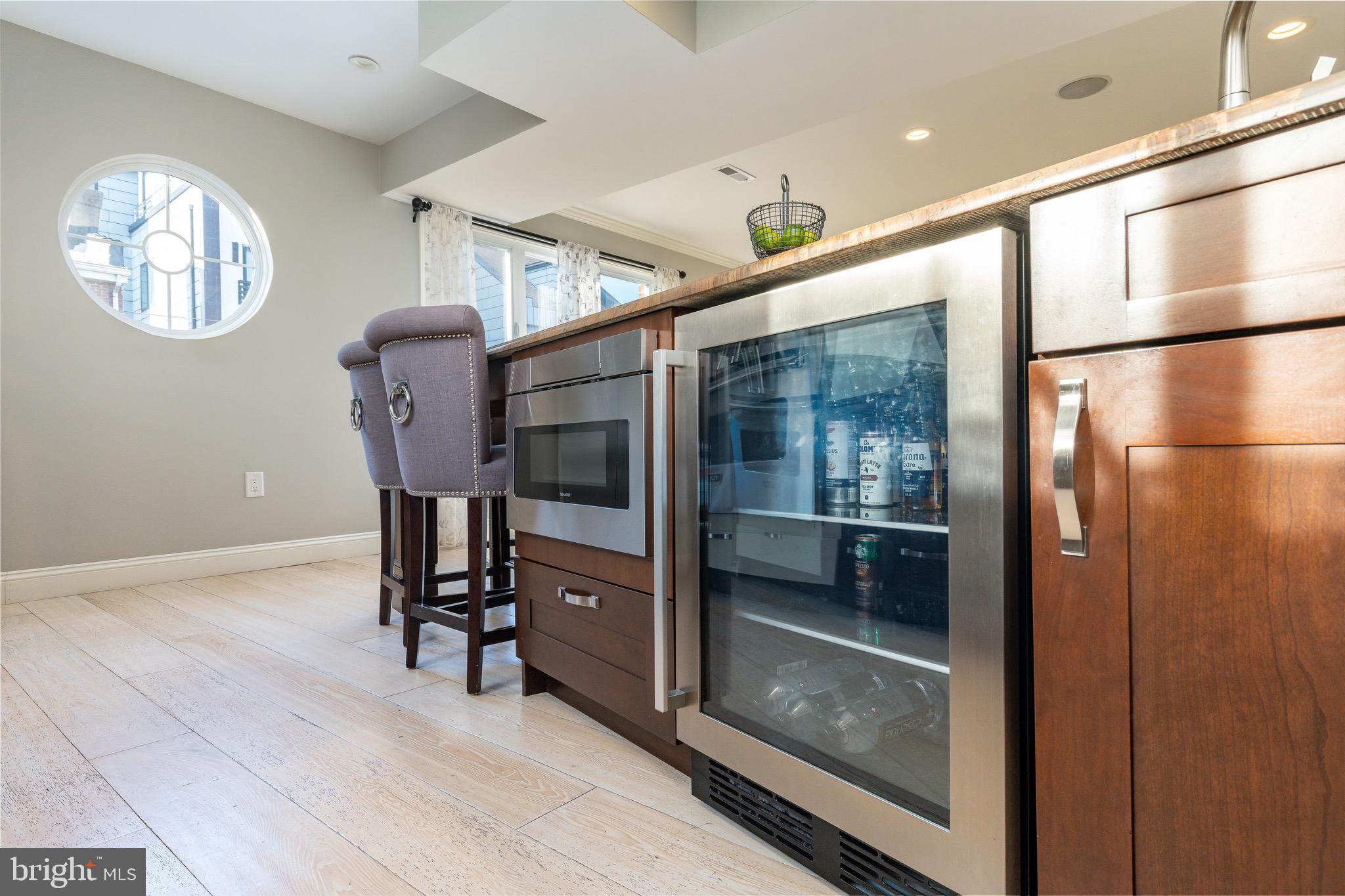 939 NEW MARKET STREET