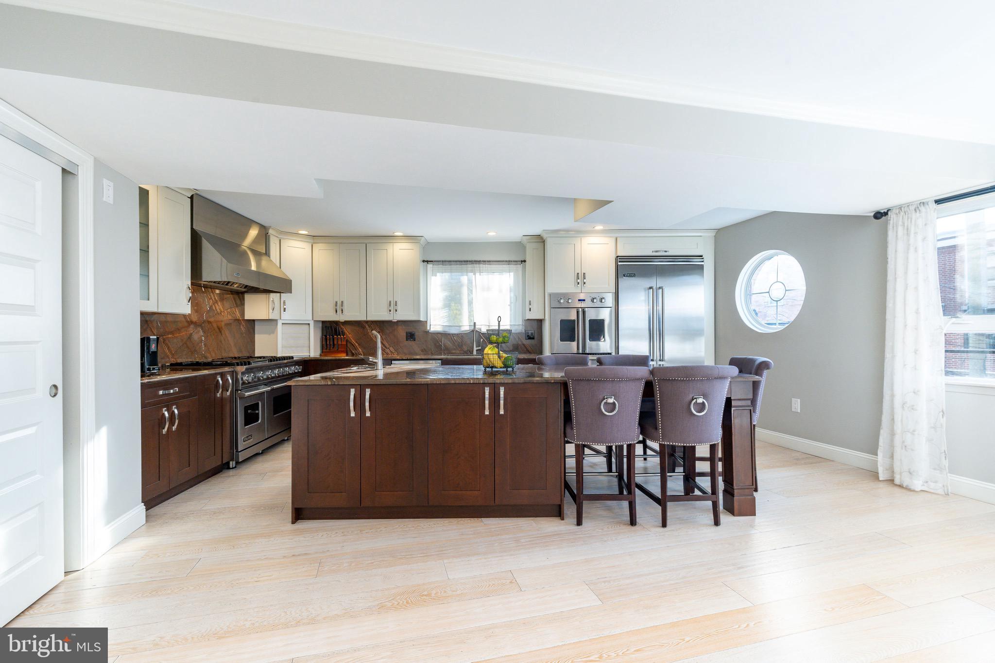 939 NEW MARKET STREET