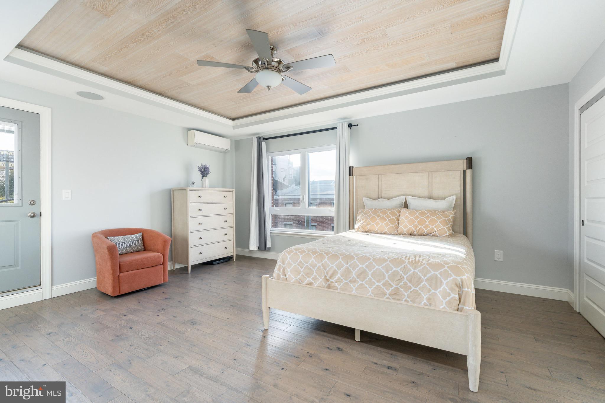 939 NEW MARKET STREET