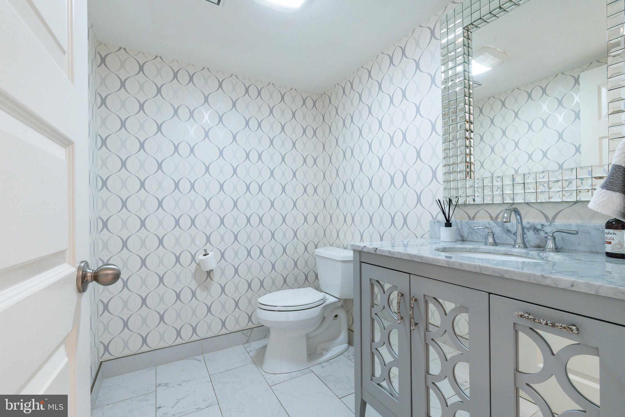 939 NEW MARKET STREET