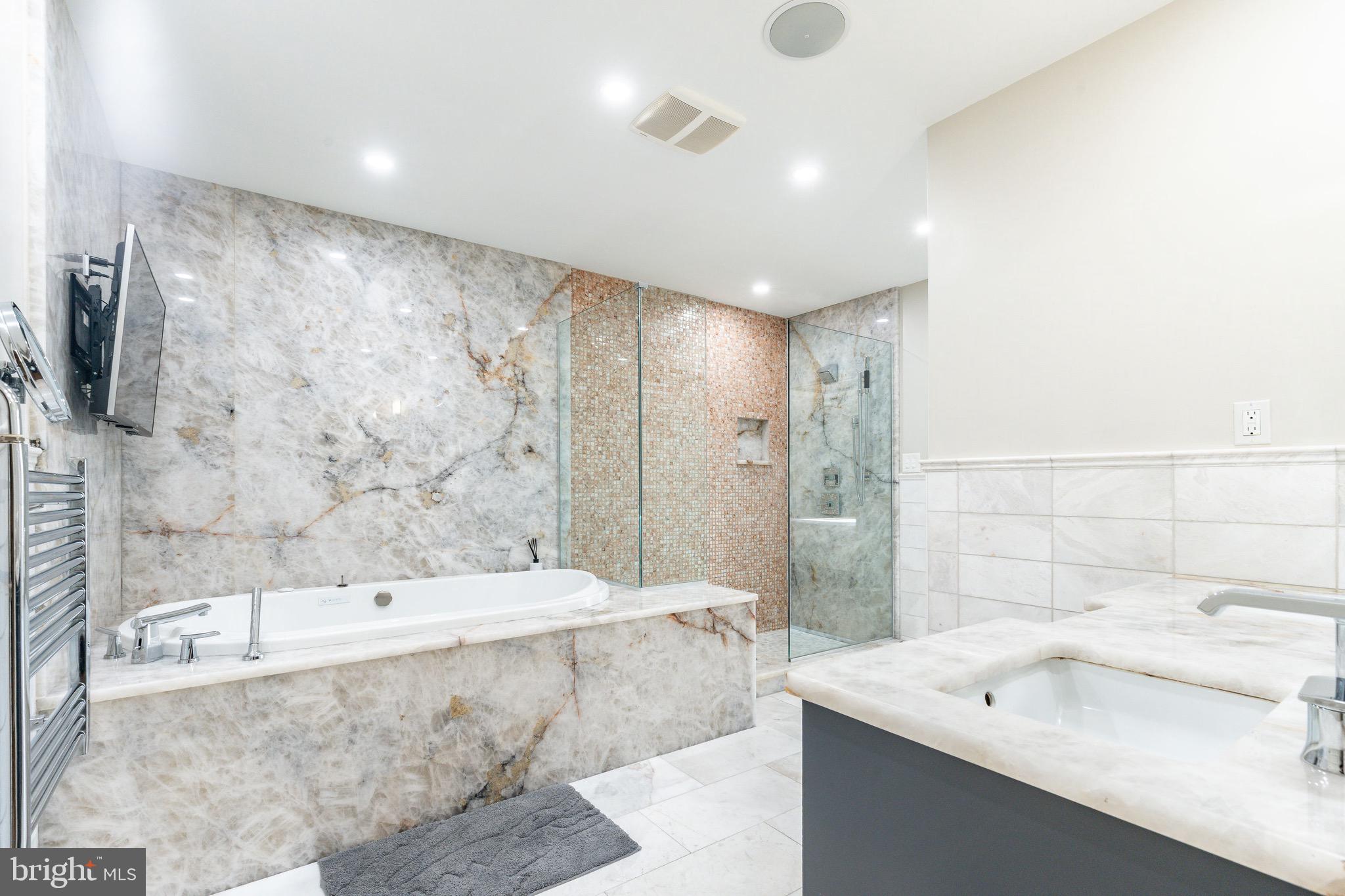 939 NEW MARKET STREET