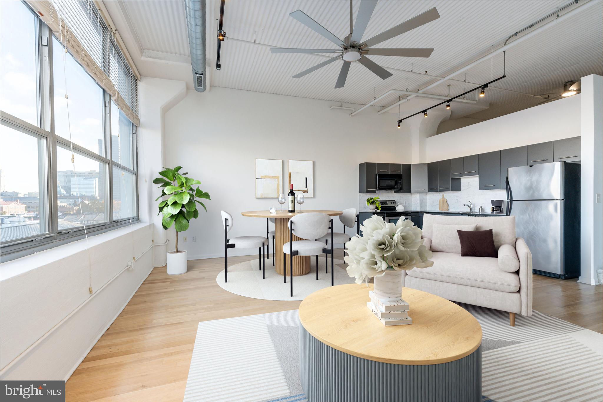 2200 ARCH STREET 28 503