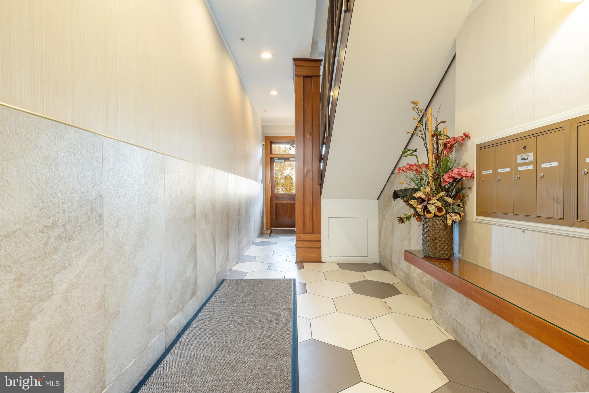 1910 SPRING GARDEN STREET 1