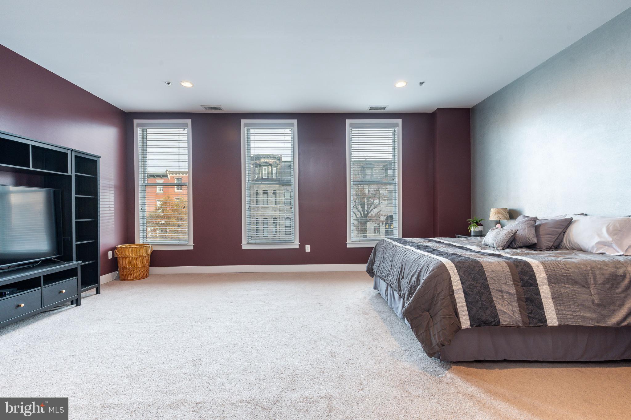 1910 SPRING GARDEN STREET 1