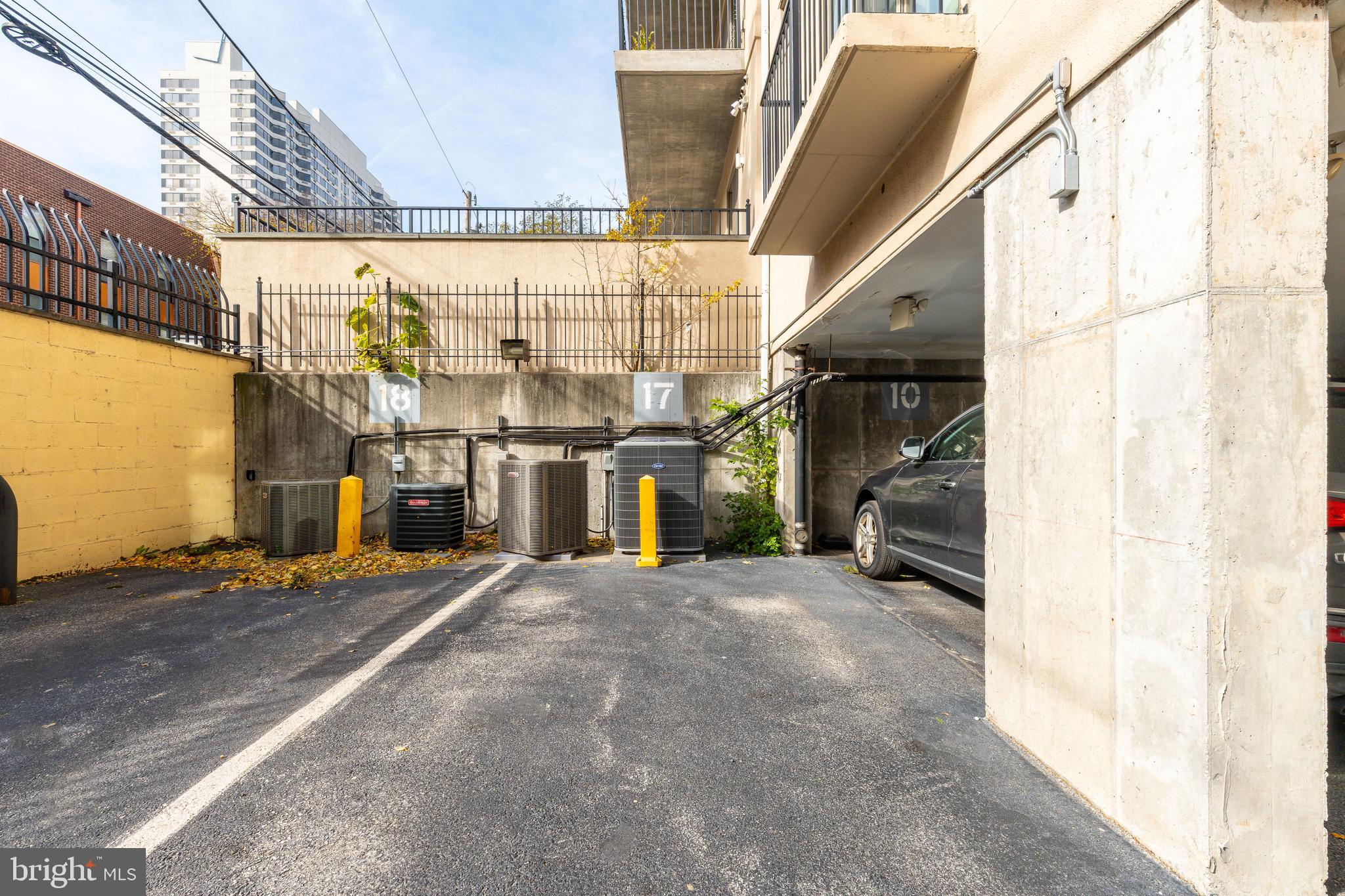 1910 SPRING GARDEN STREET 1