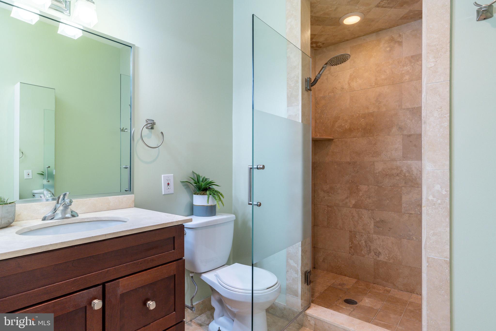 1910 SPRING GARDEN STREET 1