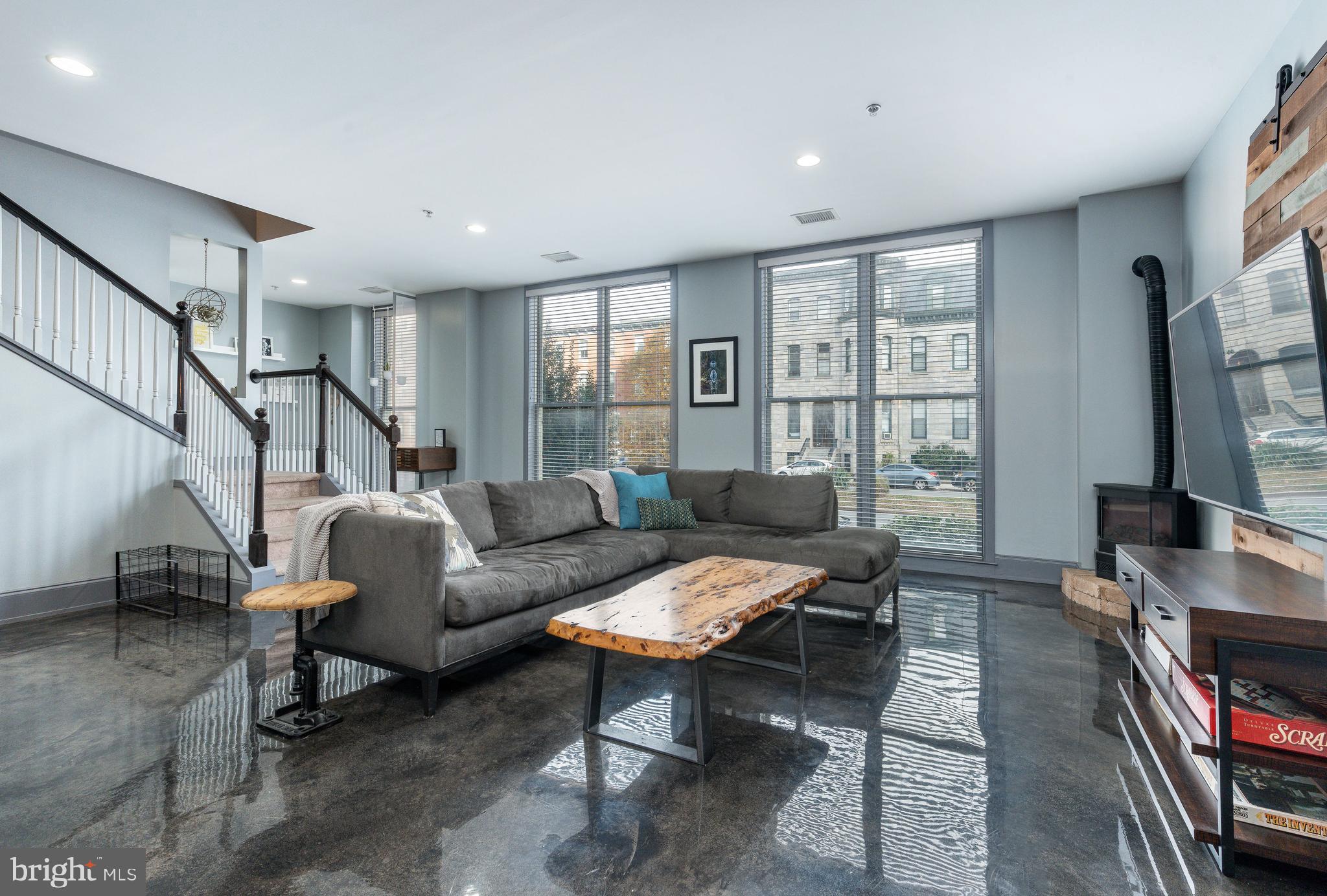 1910 SPRING GARDEN STREET 1