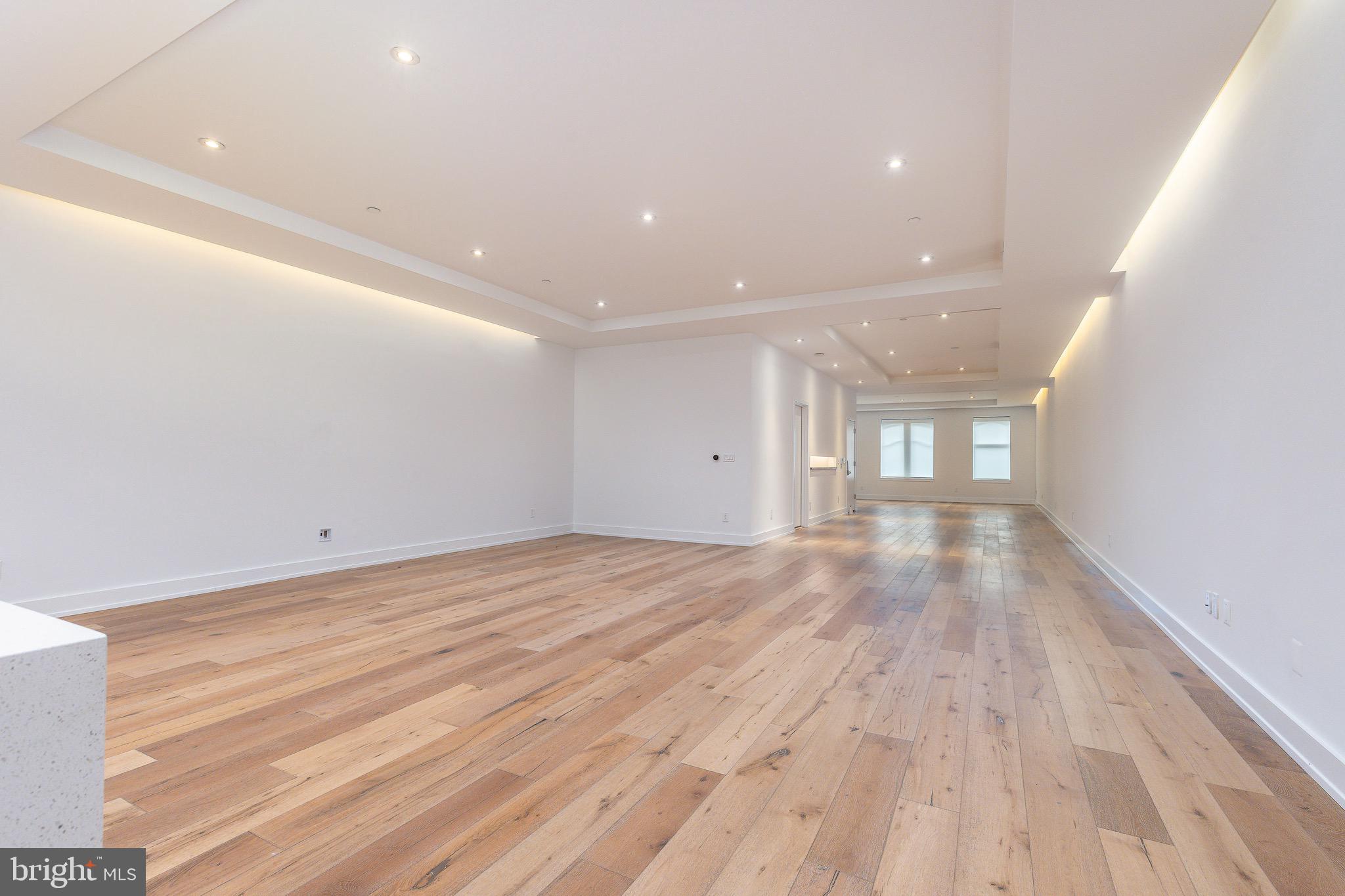 725 CHESTNUT STREET 2