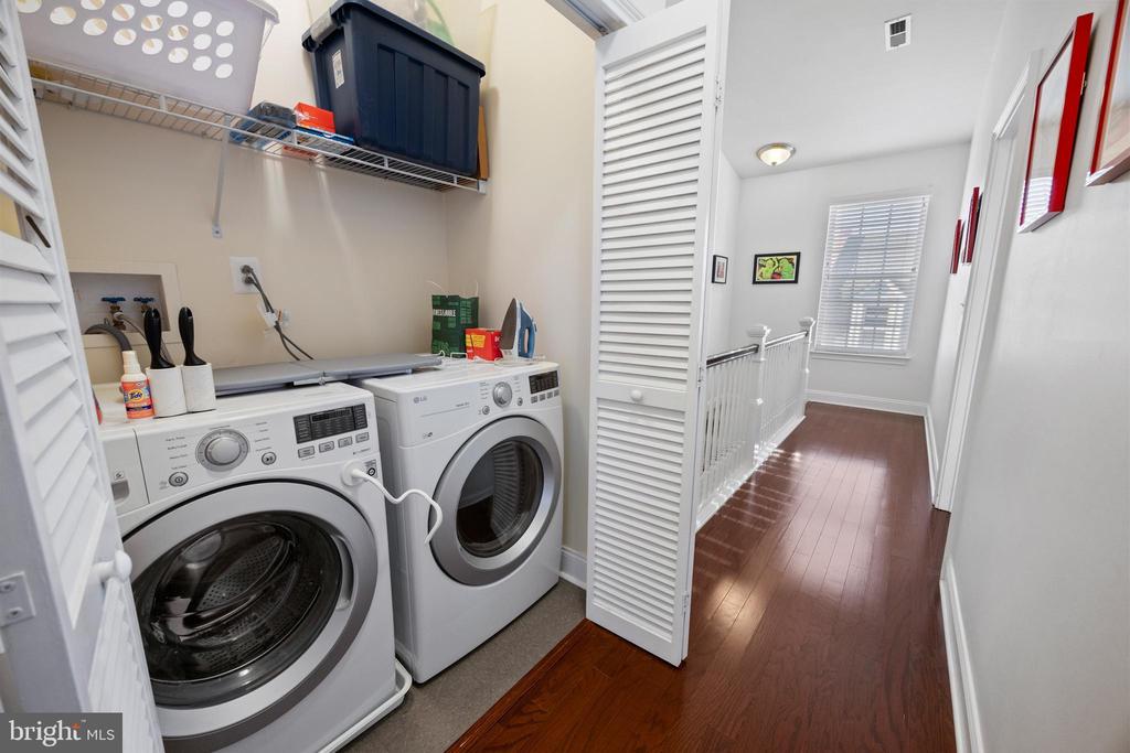 303 CAPTAINS WAY