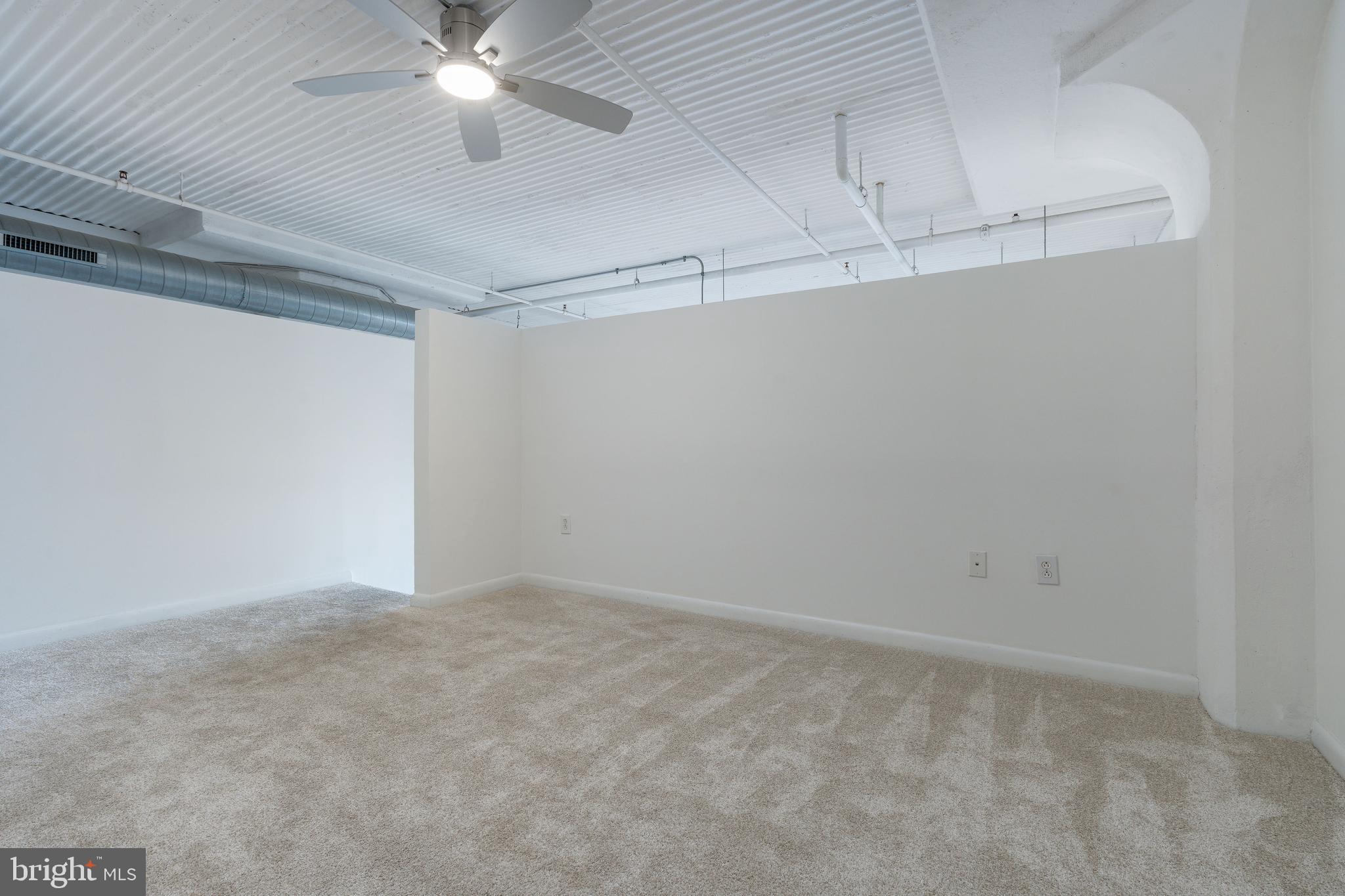 2200 ARCH STREET 28 503